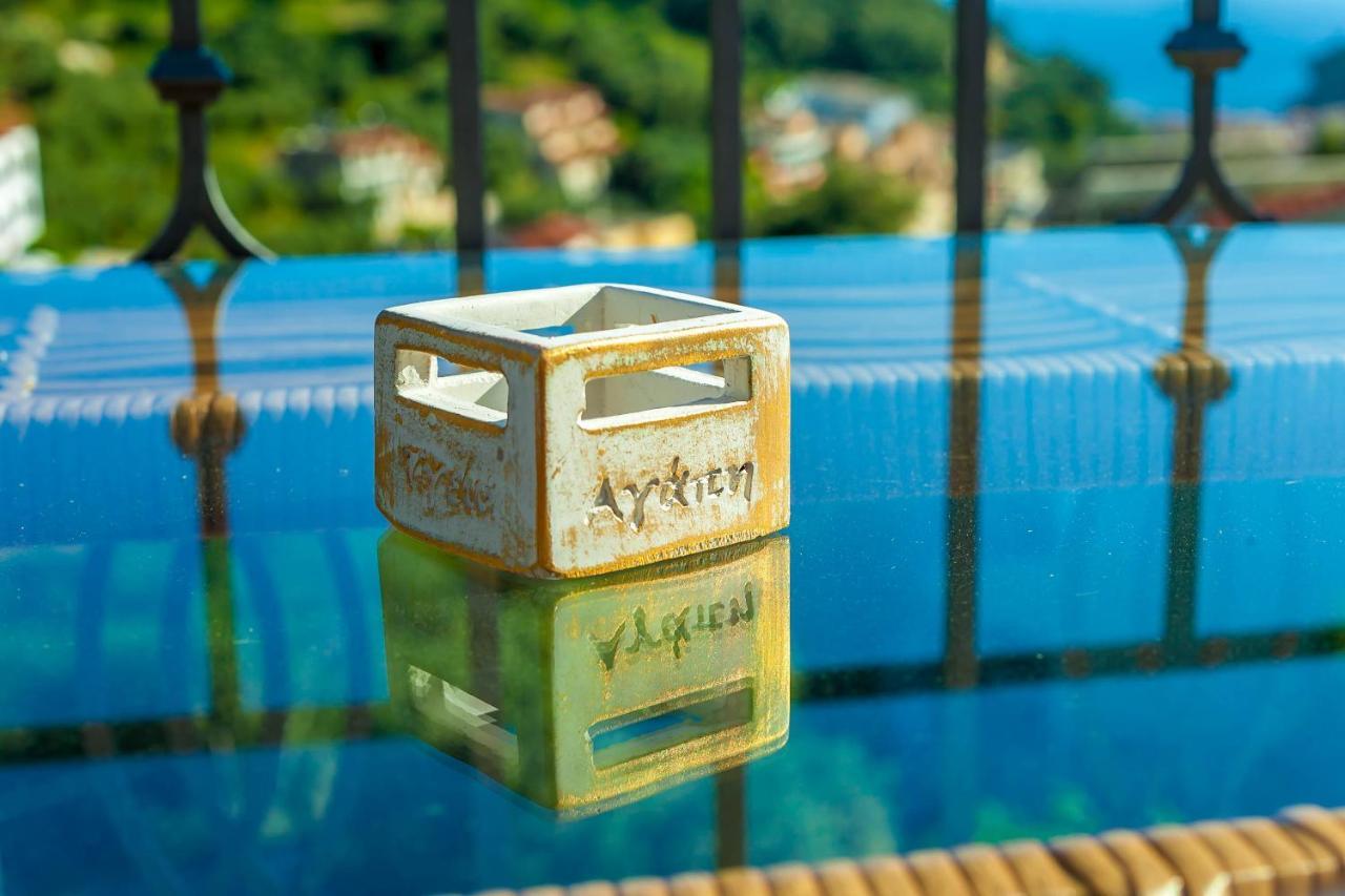 Natura Luxury Suites Parga Exterior photo
