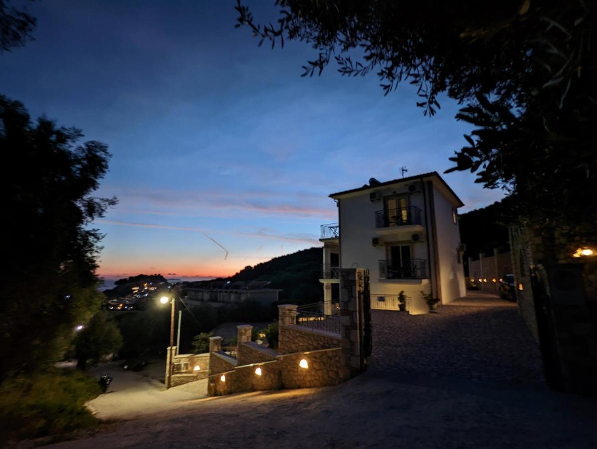 Natura Luxury Suites Parga Exterior photo
