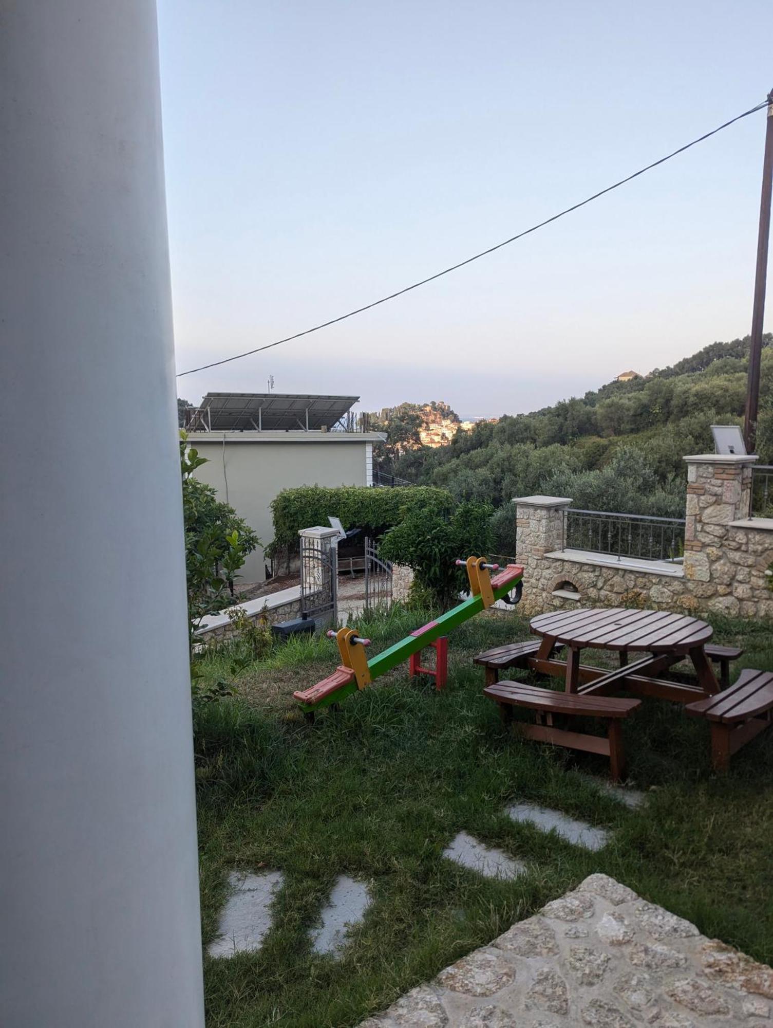 Natura Luxury Suites Parga Exterior photo