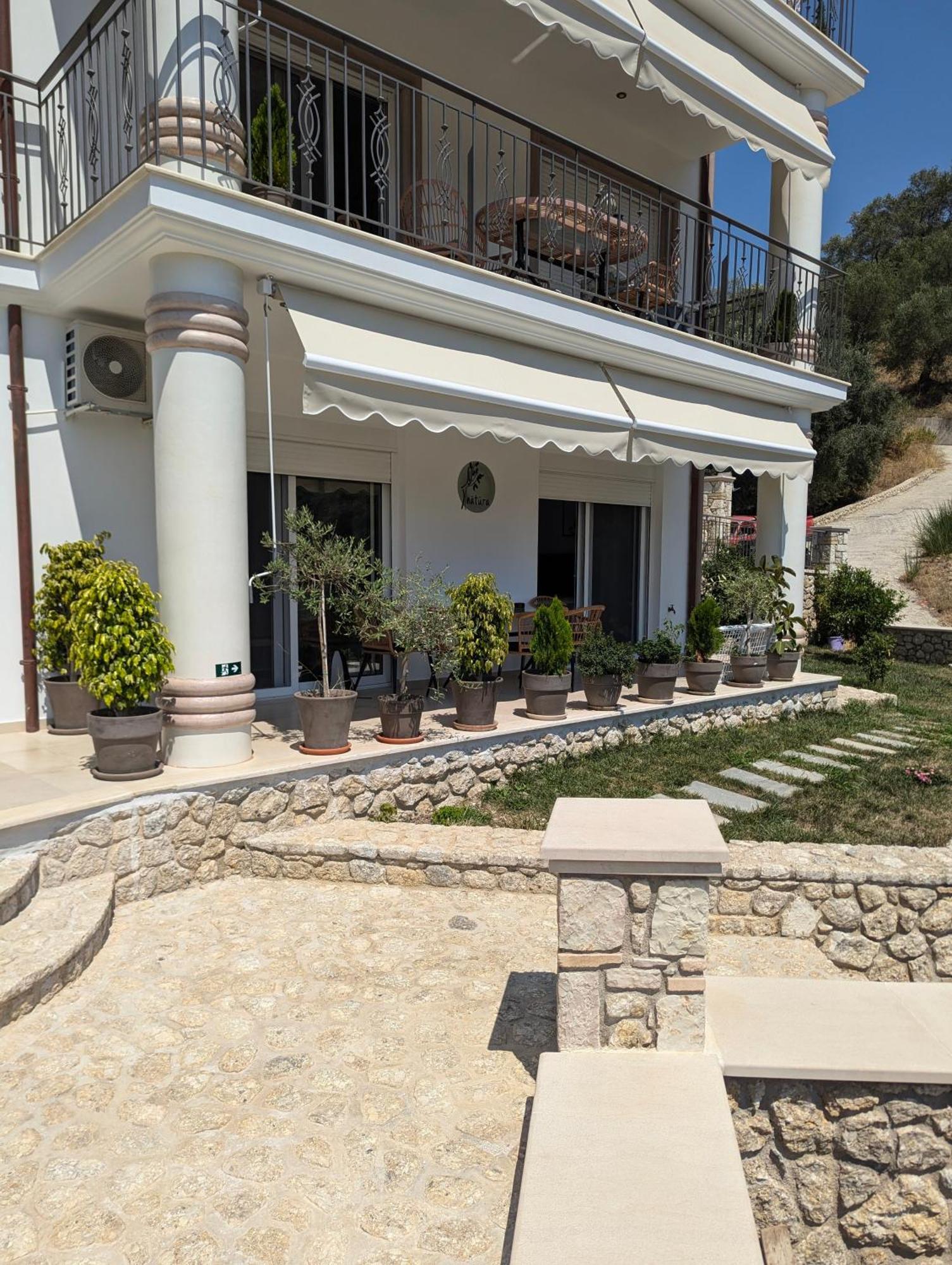 Natura Luxury Suites Parga Exterior photo